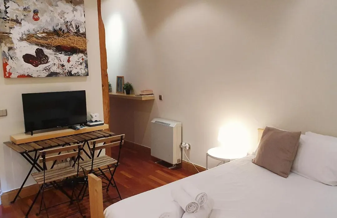 Enjoy a cosy studio in Malasaña BAR-1